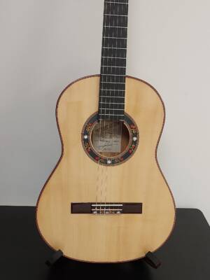 GUITARRA FLAMENCA VALERIANO BERNAL