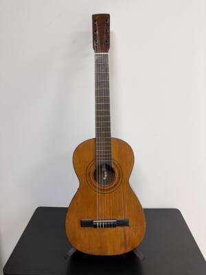 GUITARRA ANTIGUA DE PALILLOS