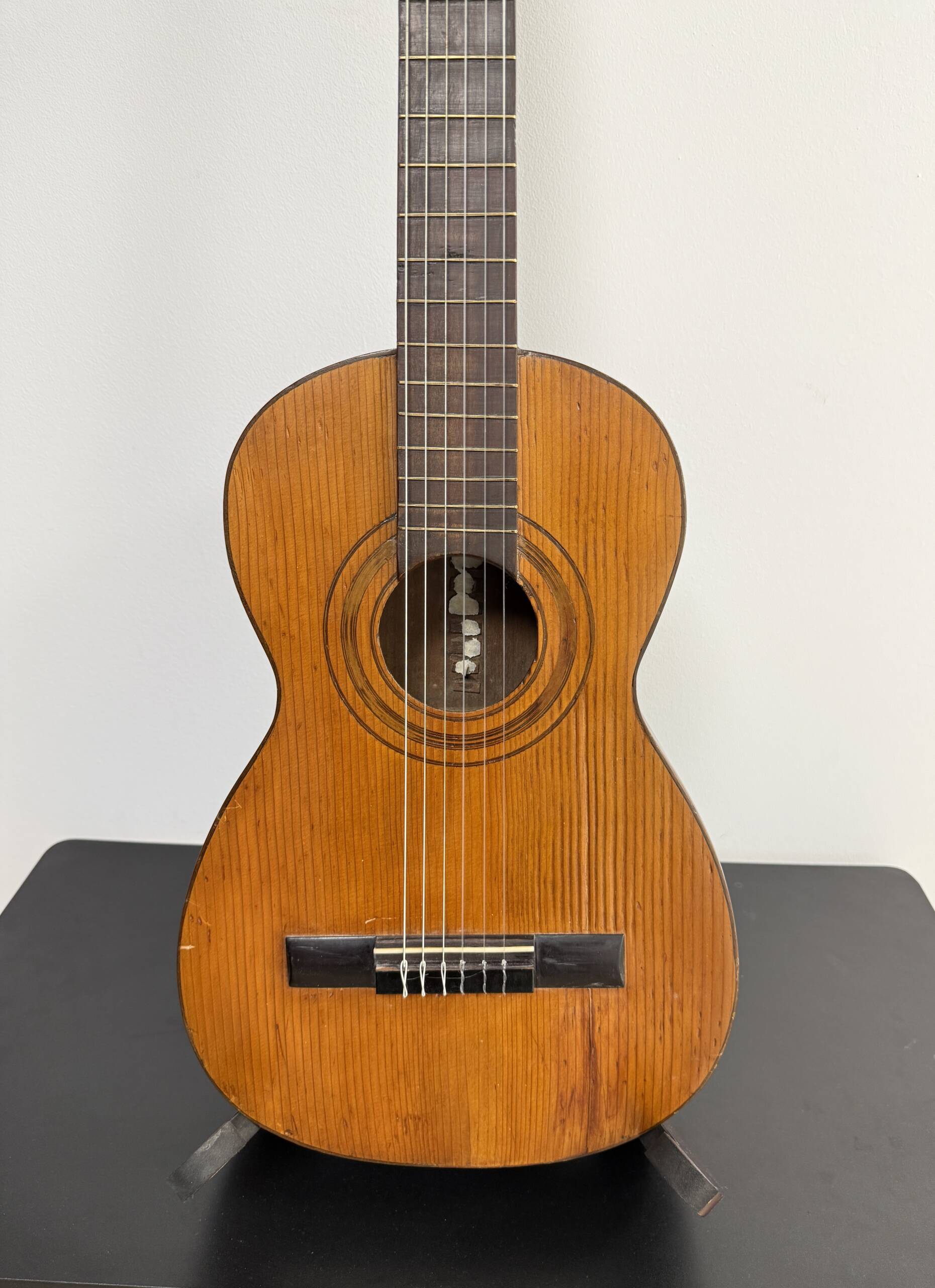 GUITARRA ANTIGUA DE PALILLOS - Imagen 2