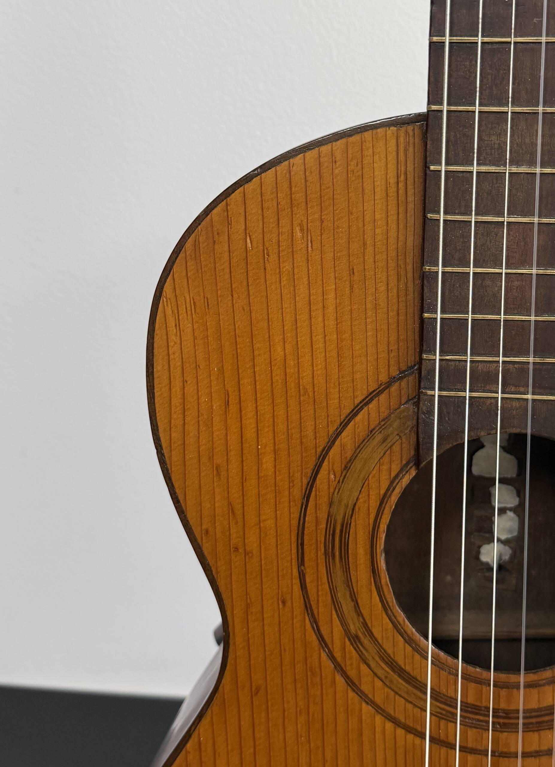 GUITARRA ANTIGUA DE PALILLOS - Imagen 3